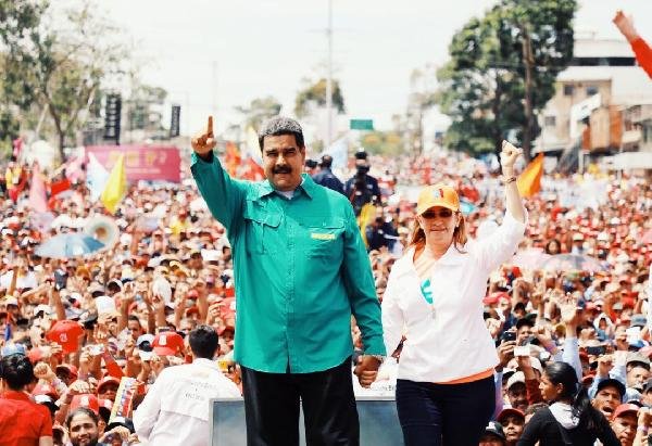 Maduro, ABD ile diplomatik ilişkileri kesti