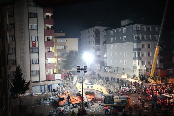 Soylu: Kartal'da çöken binada ölü sayısı 16 oldu