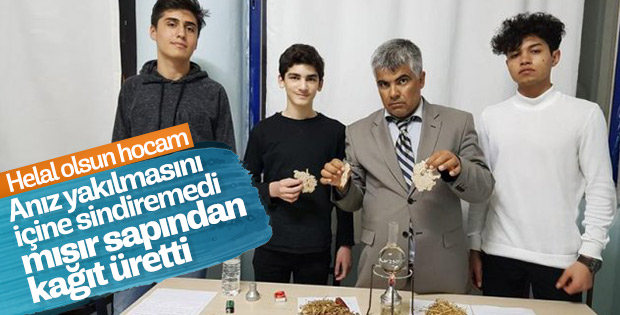 Fen bilgisi öğretmeni mısır sapından kağıt üretti