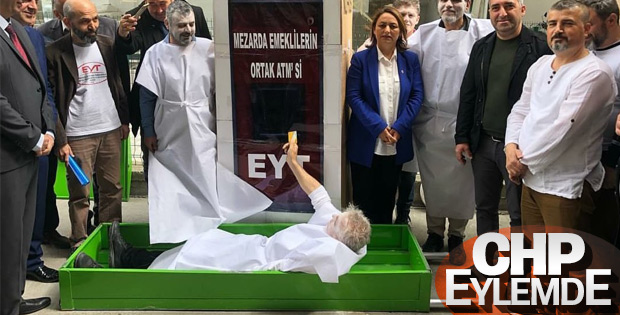 Adana'da CHP'nin EYT eylemi