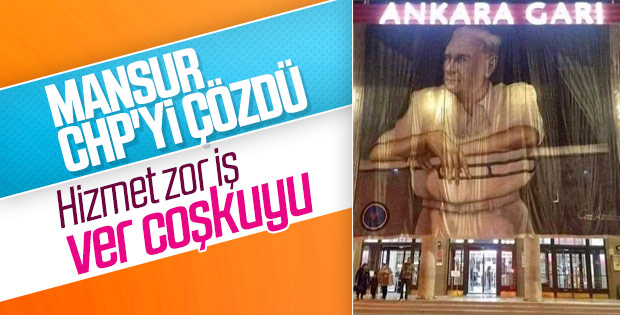 Ankara Garı'na dev Atatürk posteri asıldı