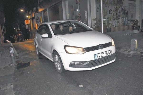 Sabri Sarıoğlu yeni otomobiliyle görüntülendi 