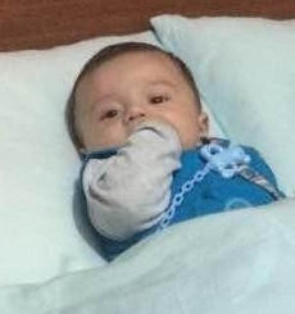 Balkondan düşen 15 aylık bebek öldü