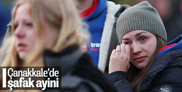 Anzaklar şafak ayini için Çanakkale'de