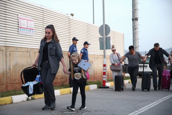 Josef Sural'ın ailesi Türkiye'den ayrıldı