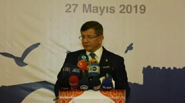 Davutoğlu yeni parti iddialarını cevapladı