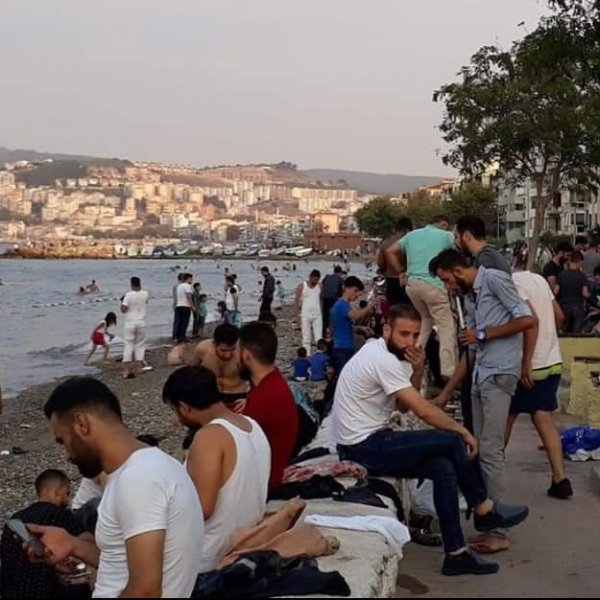 Mudanya Belediyesi Suriyelileri sahilden uzaklaÅtÄ±rdÄ±