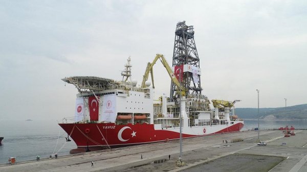 Çipras'tan Türkiye'ye sondaj uyarısı