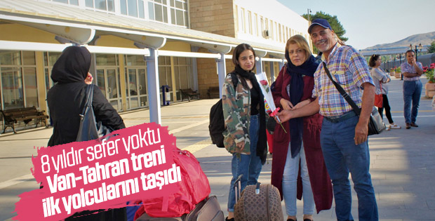 Tahran-Van treninin ilk yolcuları ulaştı