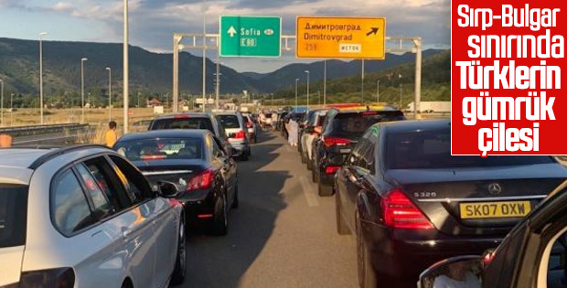 Gurbetçiler sınır kapısında kilometrelerce kuyruk oluşturdu