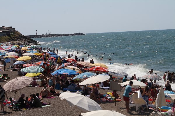 Akçakoca'ya turist akını