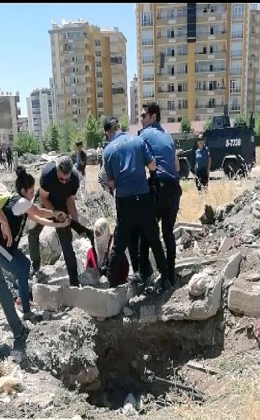 Diyarbakır'da kaçak elektrik gerilimi