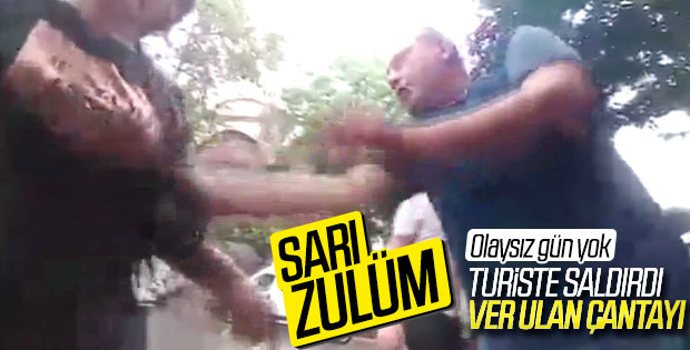 Beyoğlu'nda bir taksici turisti darbetti