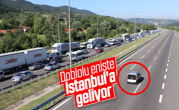 İstanbul'dan gidenler kuyruk oluşturdu
