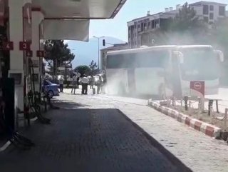 Safranbolu'da tur otobüsü yandı
