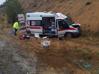 Yozgat’ta ambulans kaza yaptı: 1'i bebek 5 yaralı 