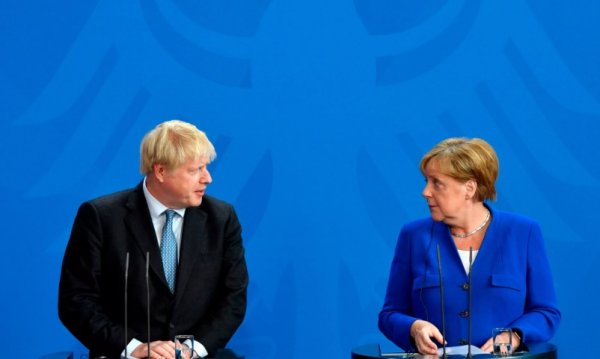 Merkel ve Macron'dan, Boris'e Brexit uyarısı