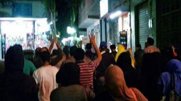 Mısırlılar Sisi'ye karşı ayaklandı