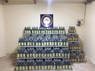 Bursa'da bir araçtan 804 şişe kaçak içki ele geçirildi
