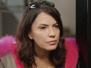 Yeşim Salkım, astsubaya hakaret etti