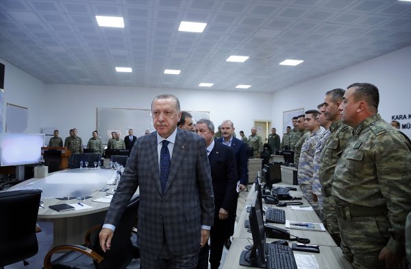 Cumhurbaşkanı Erdoğan Suriye sınırında