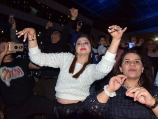 Van'da İranlı turistler Moein konseri ile coştu