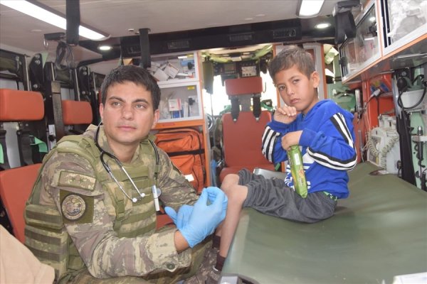 Tel Abyad ve Resulayn’da halkın yaraları sarılıyor