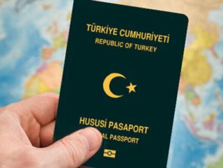 Sanatçılar yeşil pasaport başvurusu yaptı #1