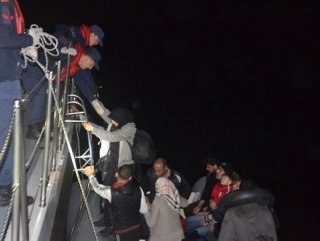 Kuşadası'nda 46 kaçak göçmen yakalandı