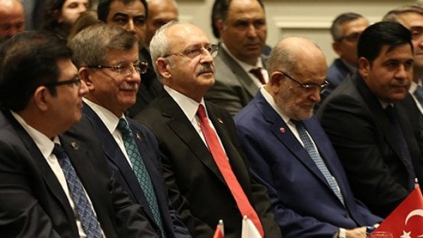 Kılıçdaroğlu, Karamollaoğlu ve Davutoğlu aynı karede