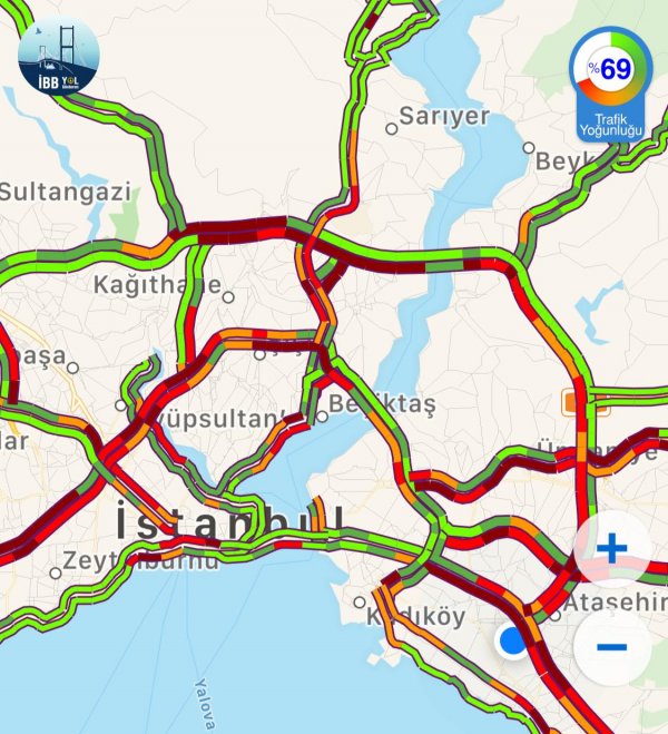 İstanbul trafiği alarm veriyor