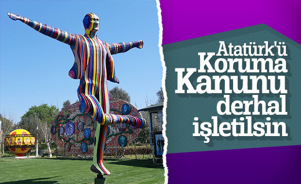 İzmir'e yeni bir Atatürk heykeli yapıldı