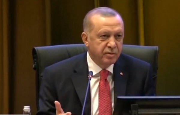 Erdoğan'dan İslam ülkelerinin liderlerine mülteci uyarısı