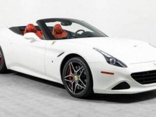 Ferrari, icradan fiyatının çok altında satışa çıkarıldı 