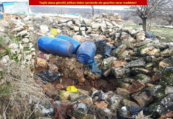 Diyarbakır'da PKK'ya ağır darbe: 2 ton esrar 