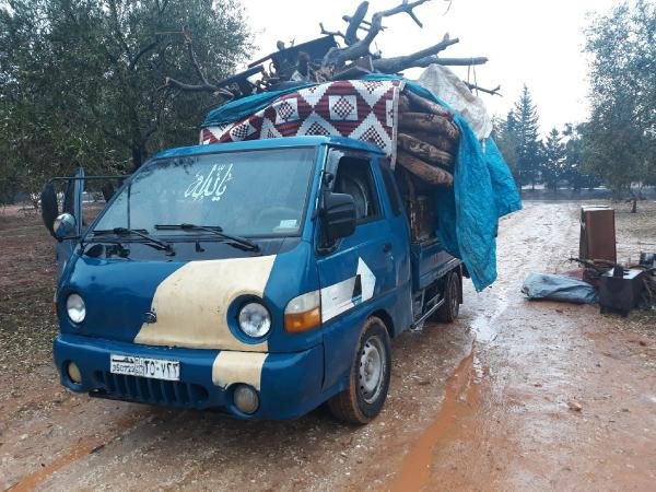 İdlib'den 27 bin kişi daha sınıra geldi