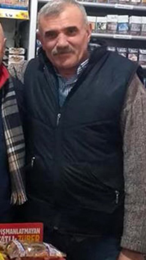 İzmir'in Bornova ilçesinde bir şahıs eve sevgilisini getirdiği için babasıyla tartıştı. Oğlu tarafından göğsünden bıçaklanan baba hayatını kaybetti. ile ilgili görsel sonucu