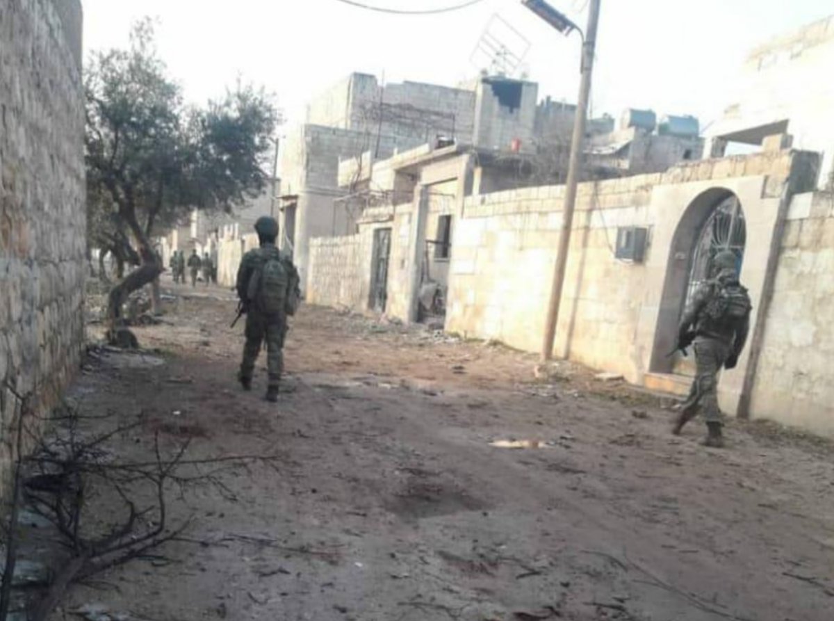 İdlib sokaklarında Türk komandoları devriye attı