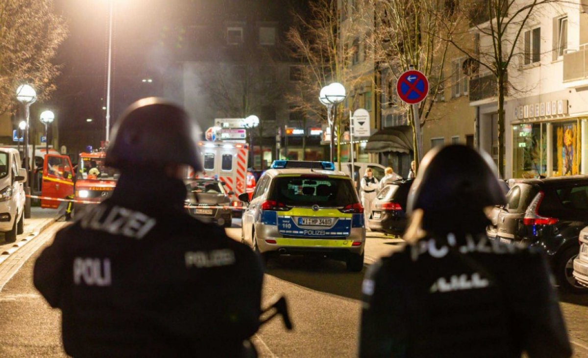 Almanya'da silahlı saldırıda 11 kişi öldü