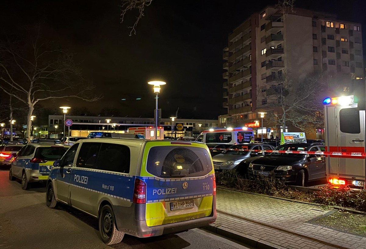 Almanya'da silahlı saldırıda 8 kişi öldü