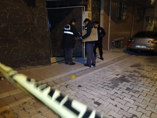 Bacağından vurdukları şahsı bagaja koyup kaçırdılar #1