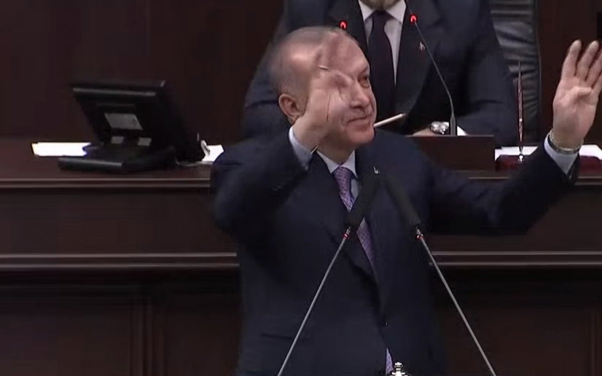 Erdoğan'a AK Parti grup toplantısında doğum günü sürprizi 