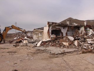 Çanakkale'de kaçak yapılar yıkıldı