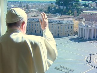 Papa Francis boş meydanı kutsadı