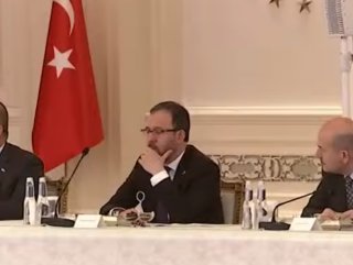 Korona toplantısında mesafeler korundu