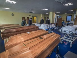 İtalya'da cenaze işlemlerine yetişilemiyor