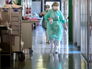 İtalya'da koronadan ölenlerin yaşa göre dağılımı