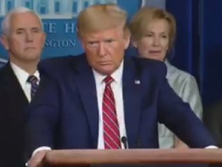 Trump NBC muhabirini azarladı