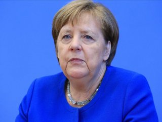Merkel kendini karantinaya aldı