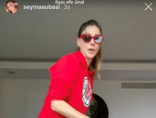 Şeyma, karantinada kendini temizliğe verdi